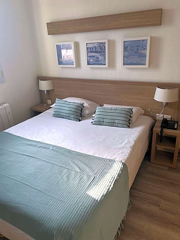 Kyriad Hotel - Restaurant Carentan