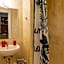 CHROMA Lodge Pikermi