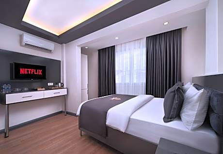 Deluxe Junior Suite