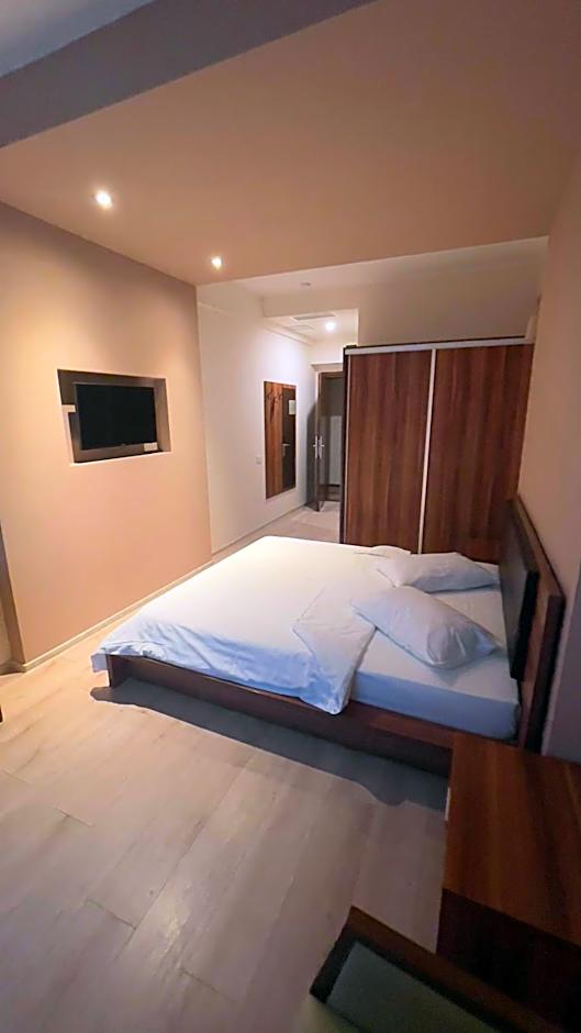 Star Hotel