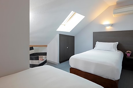 Duplex Quadruple Room