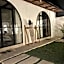 Villa Erita, stylish and beautiful villa in Nyang Nyang