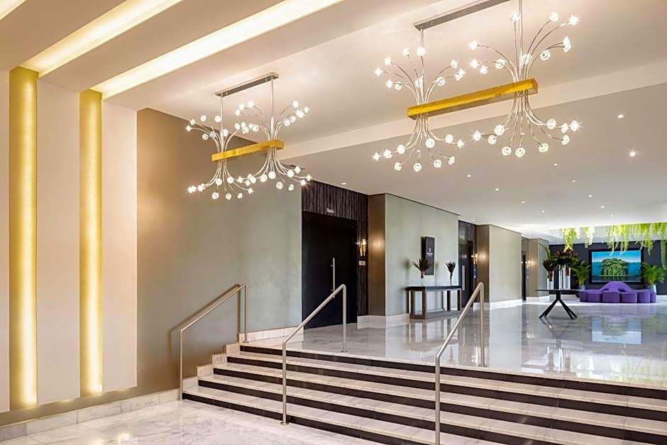 Renaissance Panama City Hotel