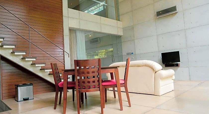K Gallery Hotel