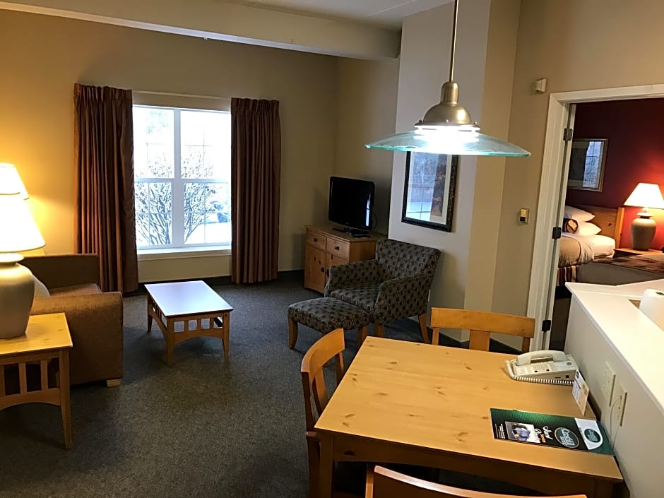 Cresthill Suites SUNY University Albany