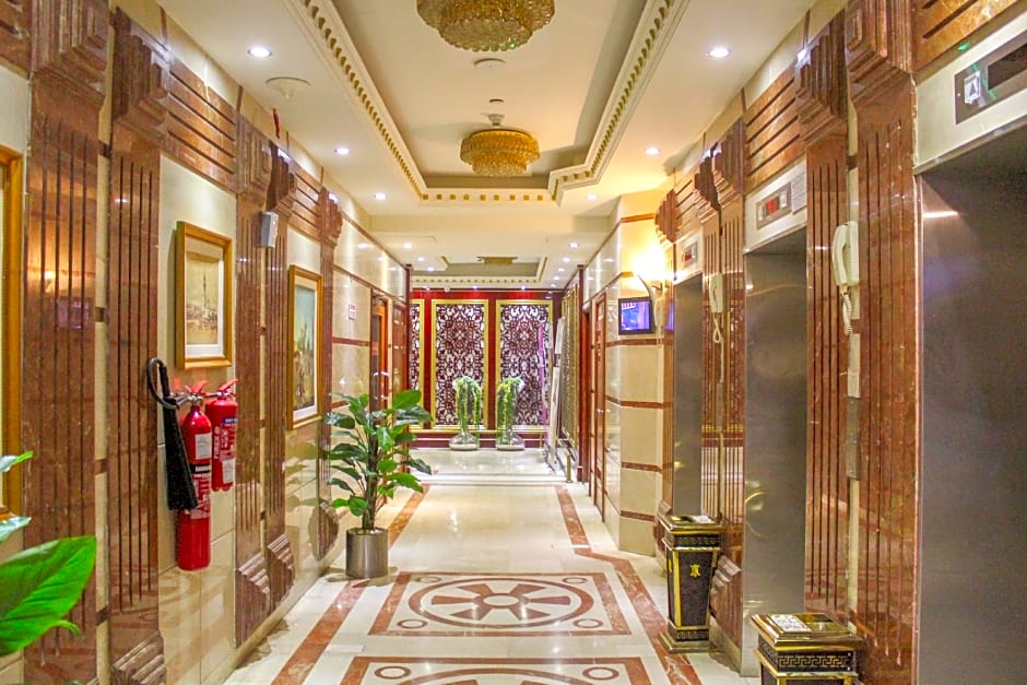 Clifton International Hotel