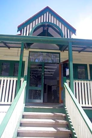 Halls Gap Tavern