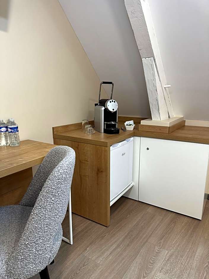 Hôtel du Commerce-restaurant au Couteau