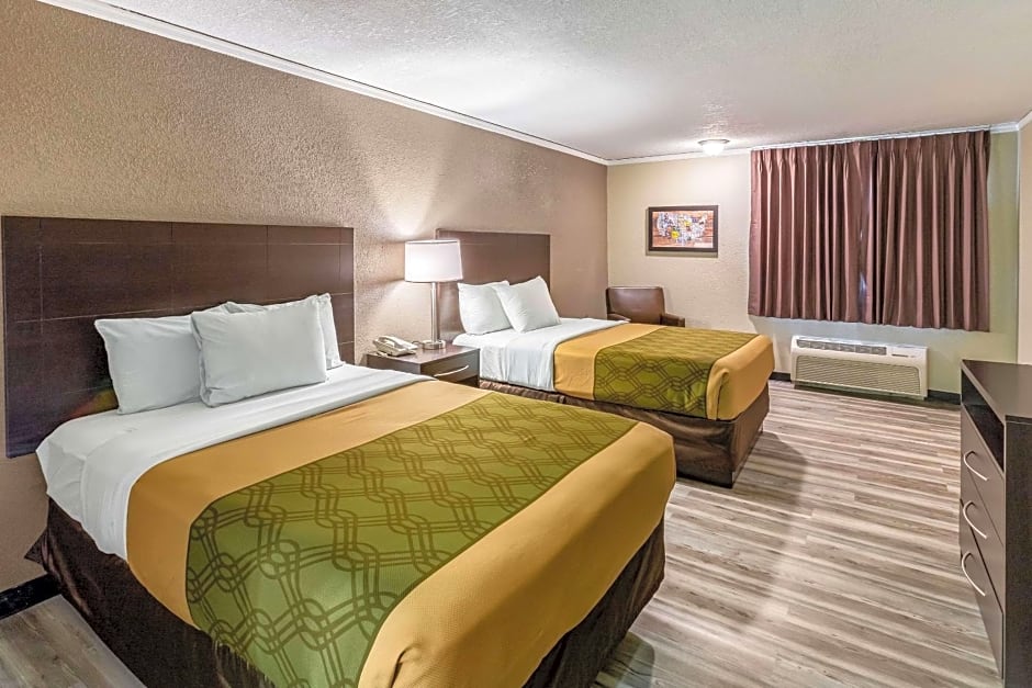 Econo Lodge Inn & Suites Newton