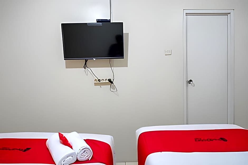 RedDoorz near RSUD Kudus