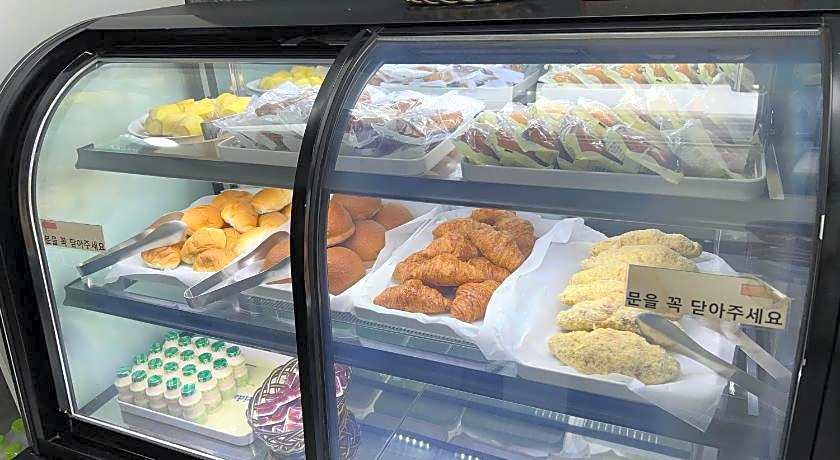 Hound Hotel Suncheon station