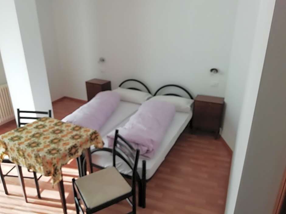 Pension Flora Albergo