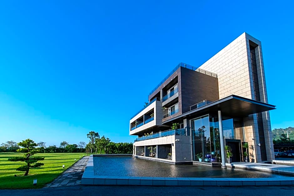 Tan Villa