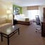 Holiday Inn Express Hotel & Suites Rogers By IHG