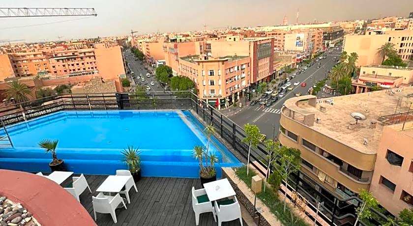 La Renaissance Hotel