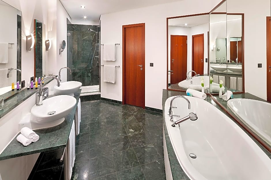 INNSiDE Frankfurt Eurotheum