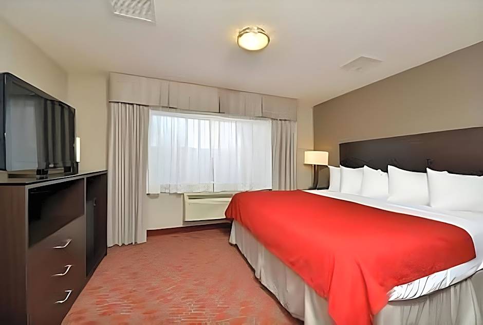 Baymont by Wyndham Brooklyn Center