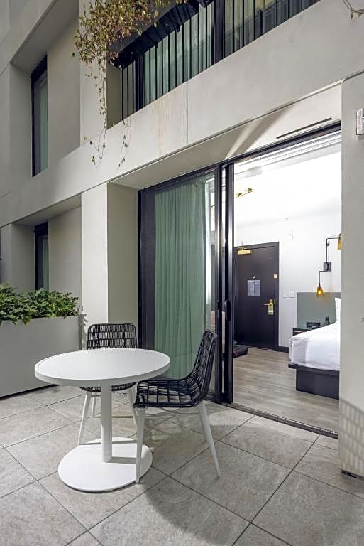 The Godfrey Hotel Hollywood