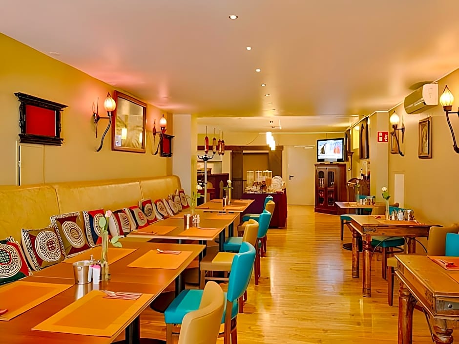 Hotel Villa Oriental & Restaurant                                               