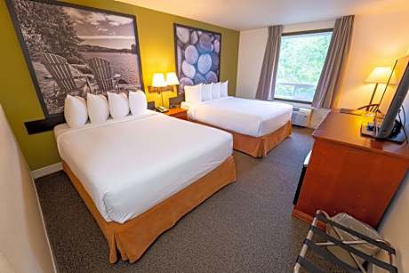 Queen Room with Two Queen Beds - Non-Smoking