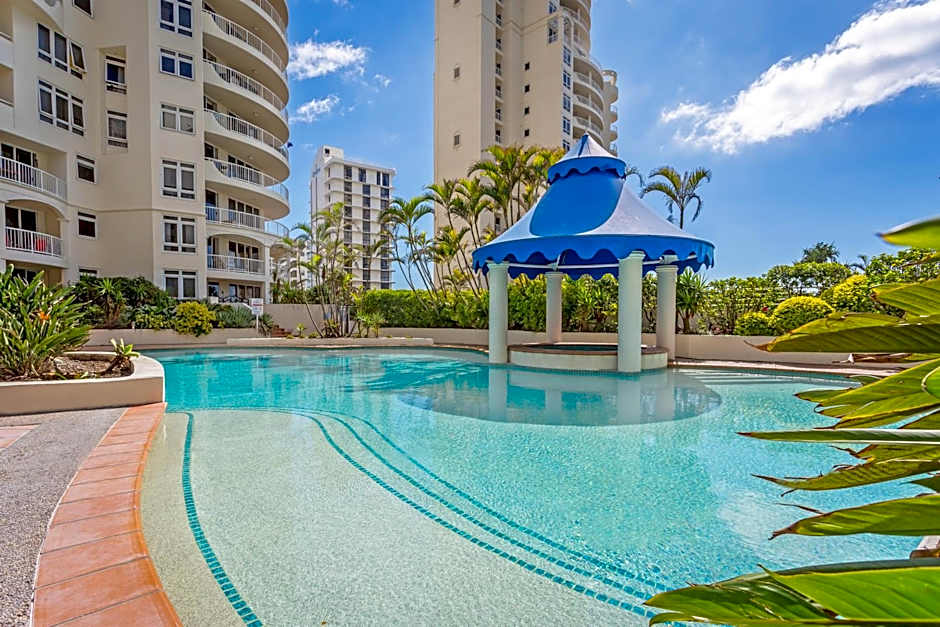 BreakFree Moroccan Surfers Paradise