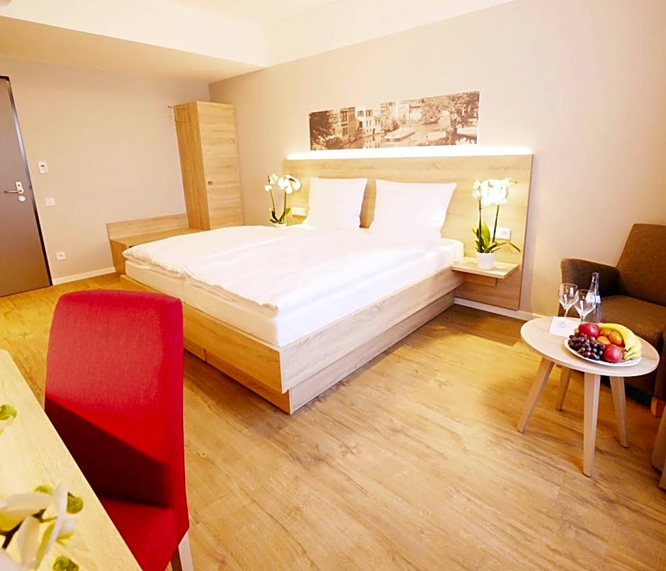 KELKO 1A Hotel