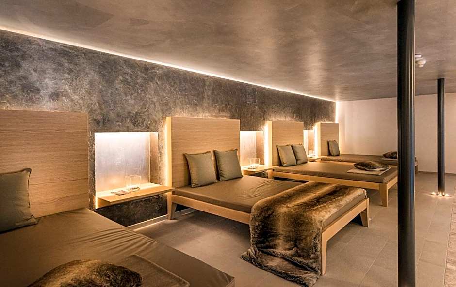 FAYN garden retreat hotel