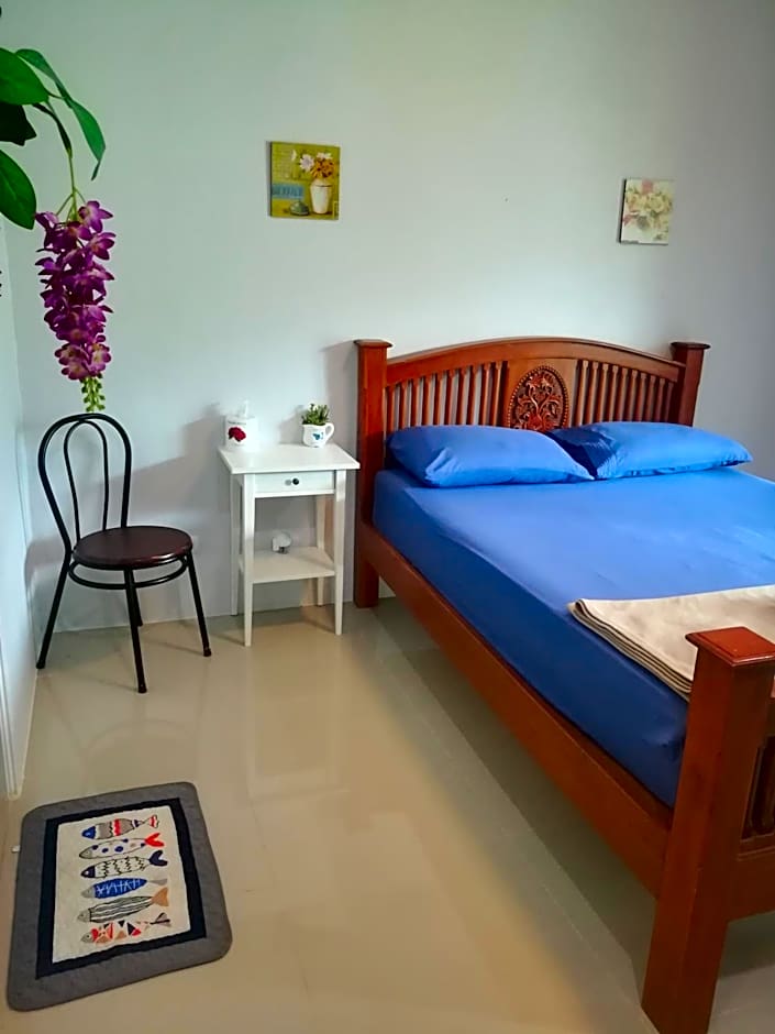 Mae Pon Hostel