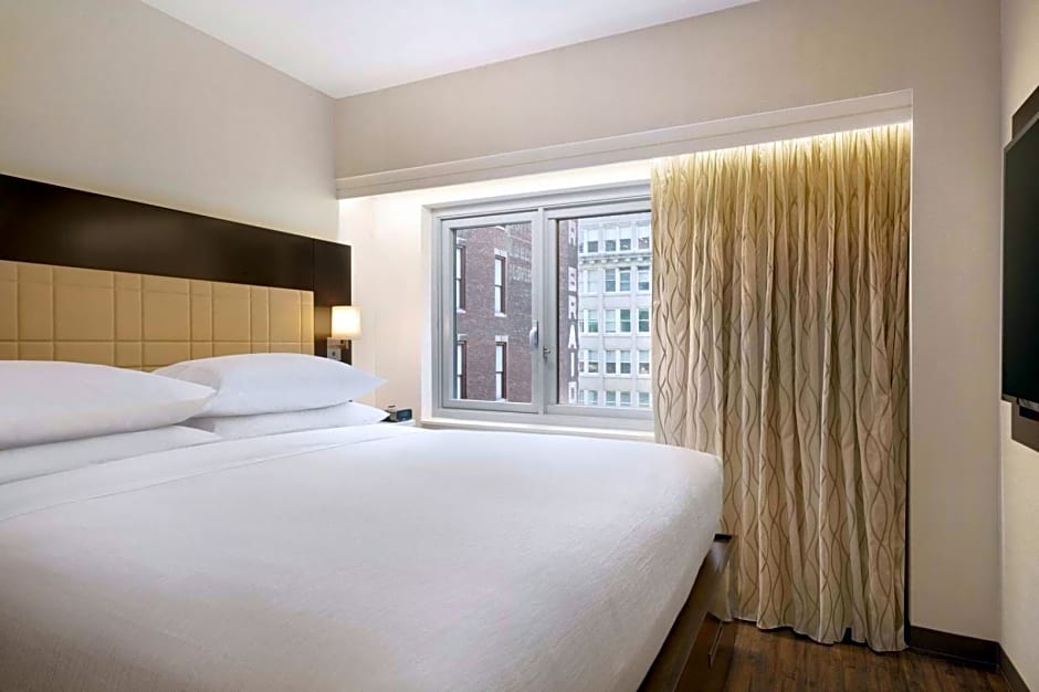 Embassy Suites By Hilton New York Manhattan Times Square