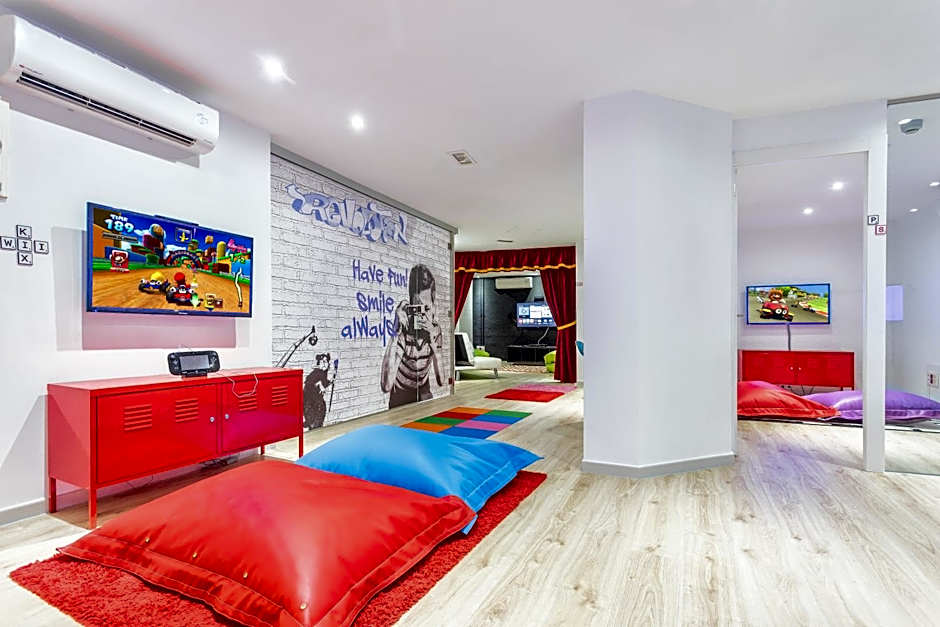 Fergus Style Cala Blanca Suites