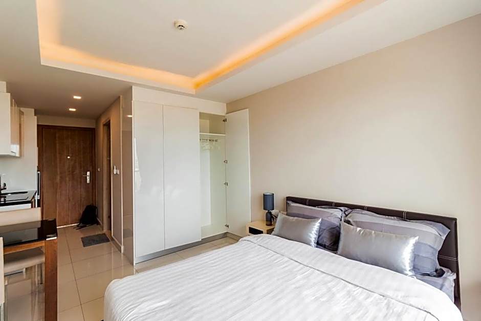 Water Park By Pattaya Sunny Rentals