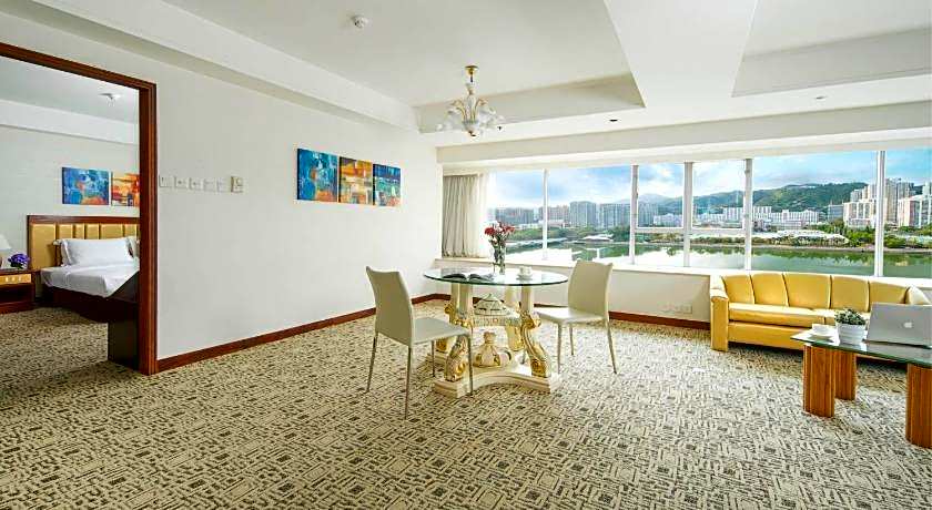 Regal Riverside Hotel