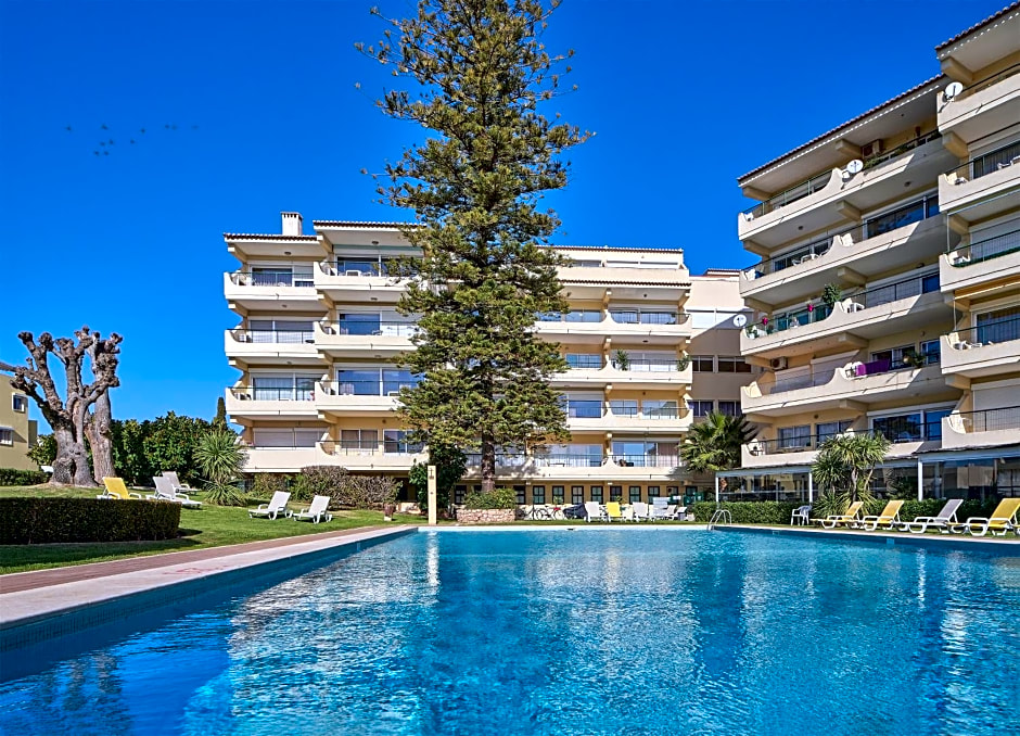 Parque Mourabel, Oasis Village & Pe do Lago