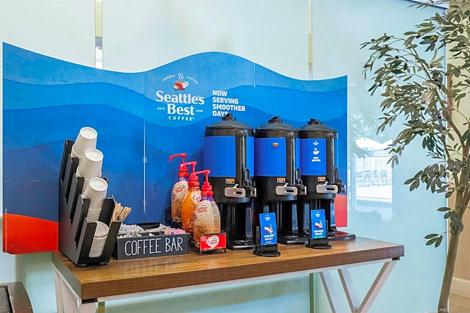 La Quinta Inn & Suites by Wyndham Danbury