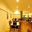 The Premium Hotel In Rinku