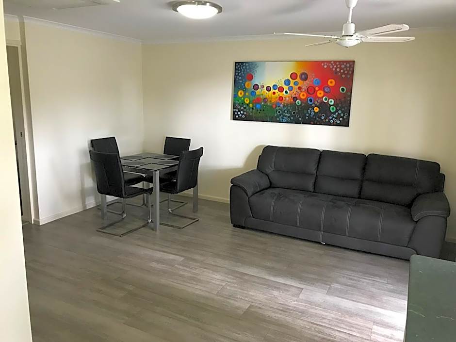 Sportsmans Motor Inn