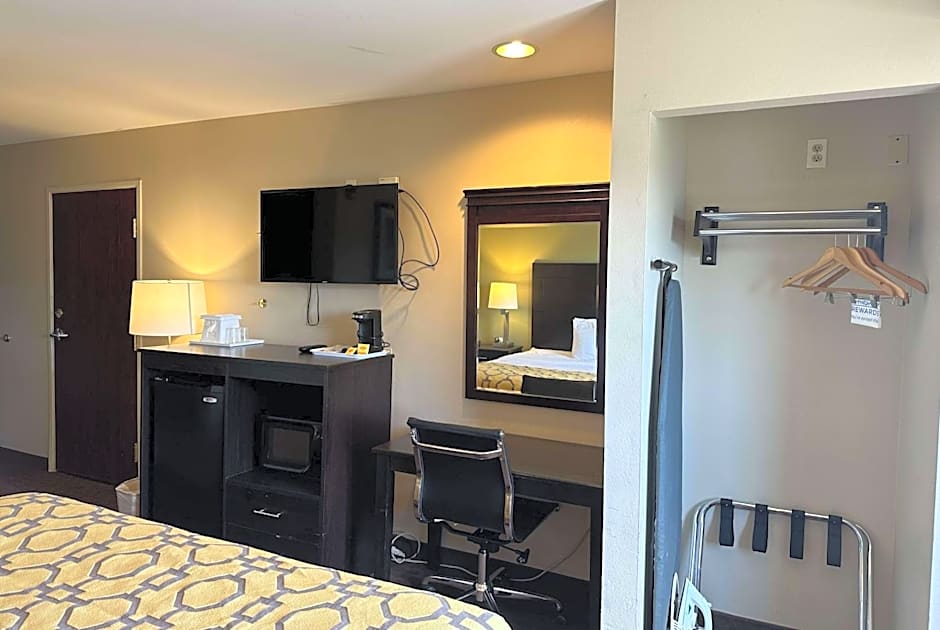 Baymont by Wyndham Farmington