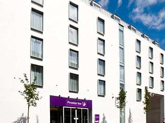 Premier Inn Belfast City Cathedral Quarter