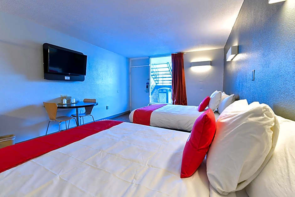 OYO Hotel Valdosta GA I-75