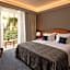 Hotel More