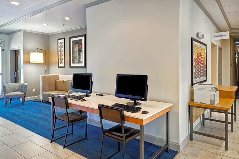 Holiday Inn Express & Suites Schererville By IHG