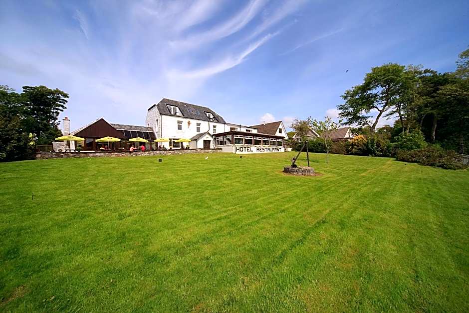 Photo 1 of 33 of Lochnell Arms Hotel