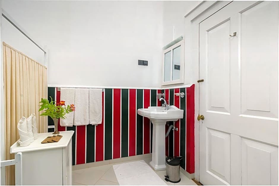 Scottish Planter Bungalow- Thema Collection