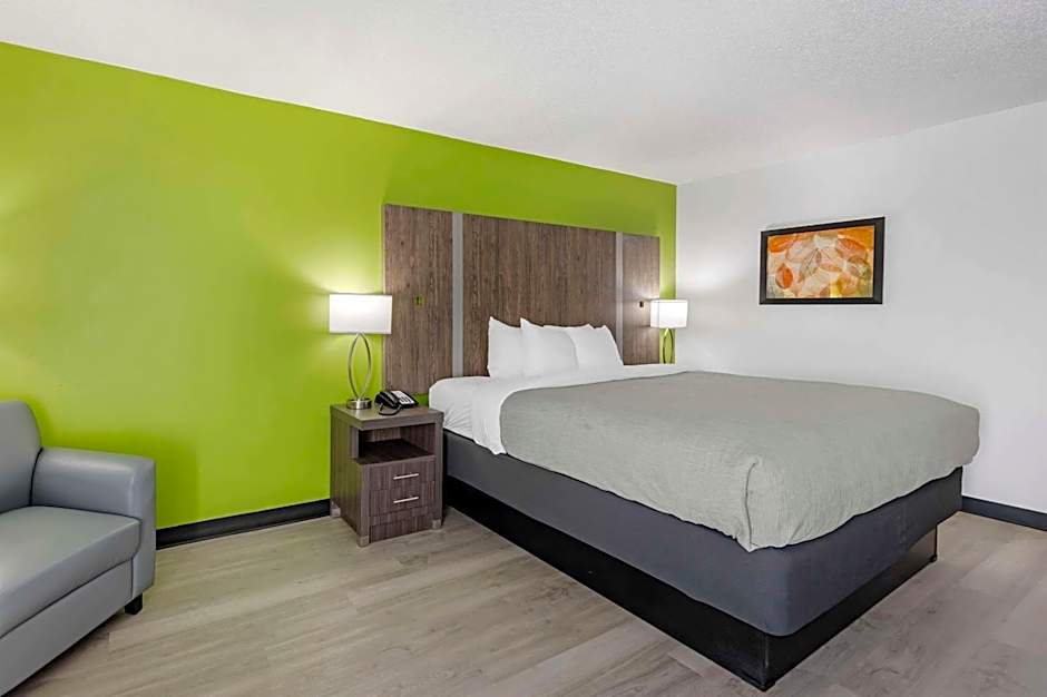 Quality Inn Clarksville - Exit 11