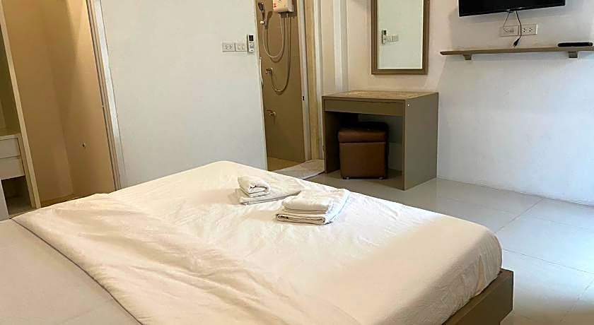 S.E.T Thanmongkol Residence