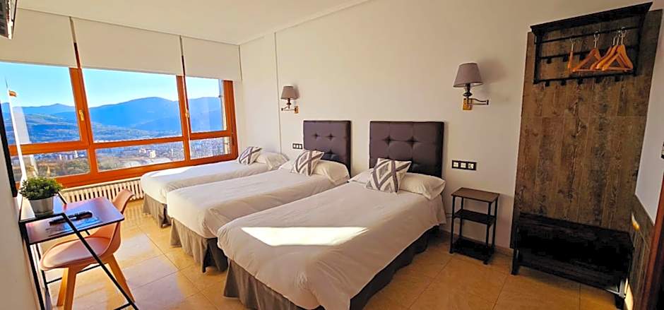 Hotel Artxanda Bilbao, Parking Gratuito en el Exterior Junto al Hotel