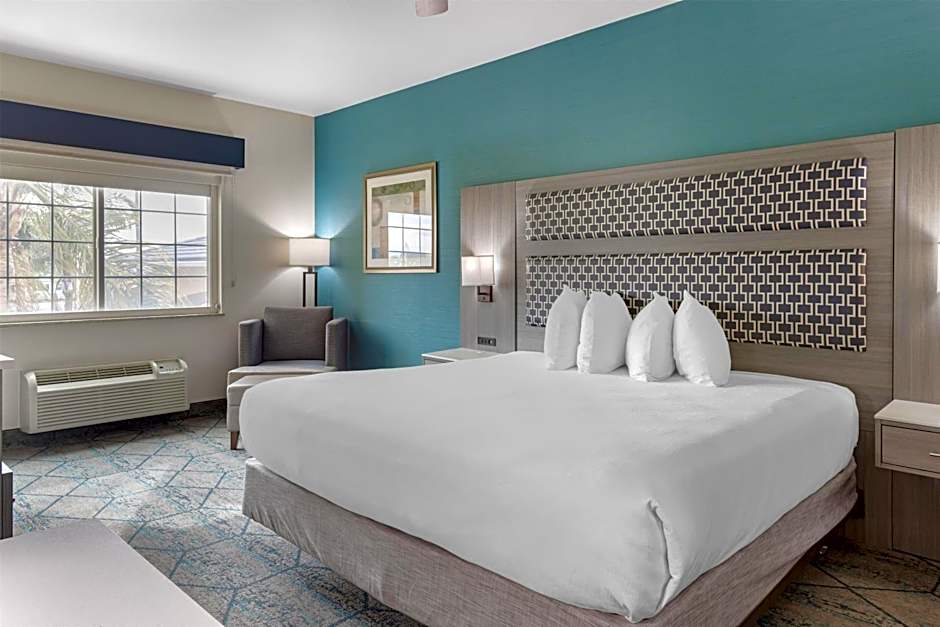 Best Western Plus Wasco Inn & Suites