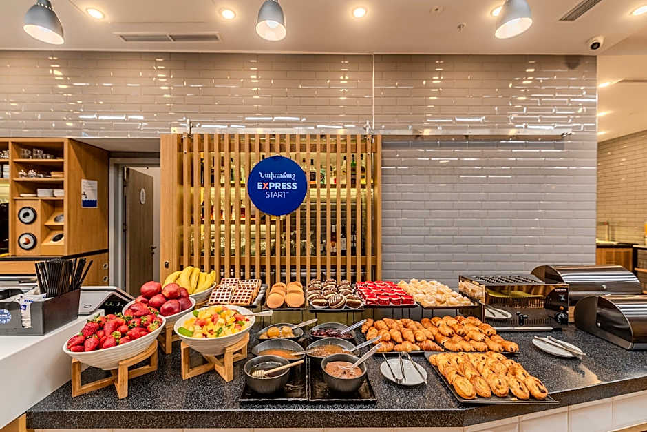 Holiday Inn Express Yerevan By IHG