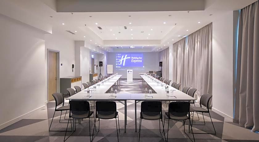 Holiday Inn Express Yerevan By IHG