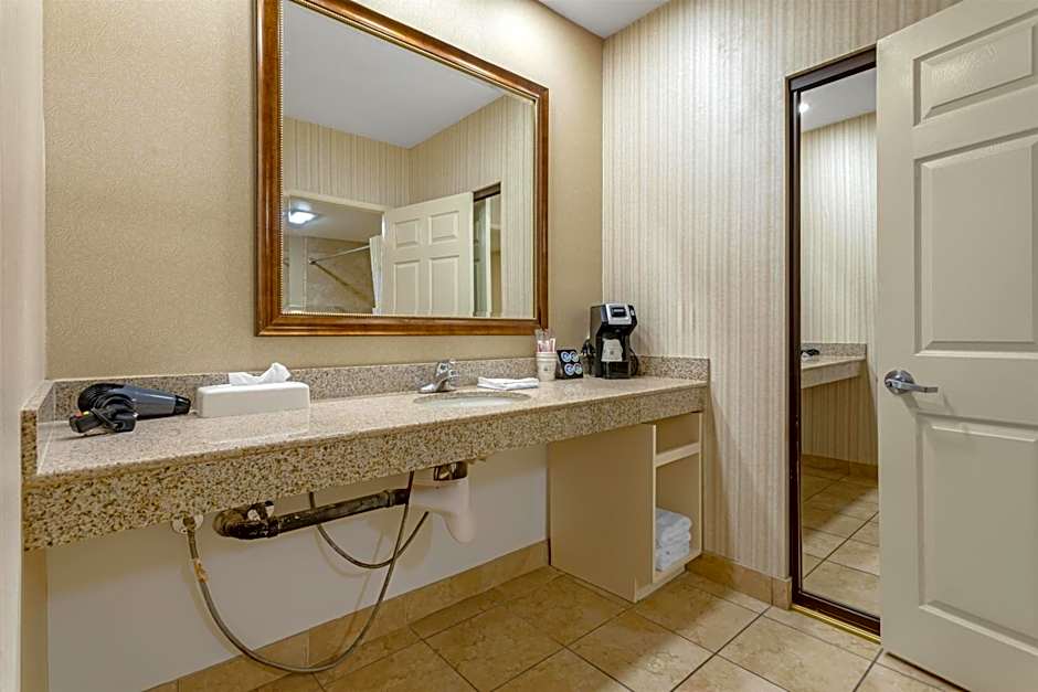 Best Western Plus Big America